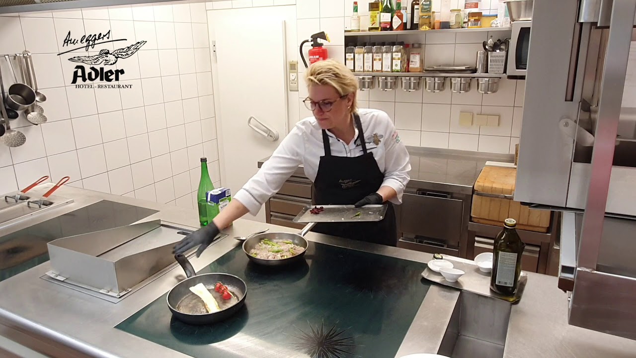 Online-Kochkurs | Folge 3 | Geschnetzeltes Schweinefilet mit grünem Spargel, Cranberries und Chili