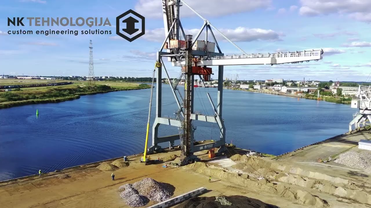 NKT Controlled demolition of STS crane, September 2022