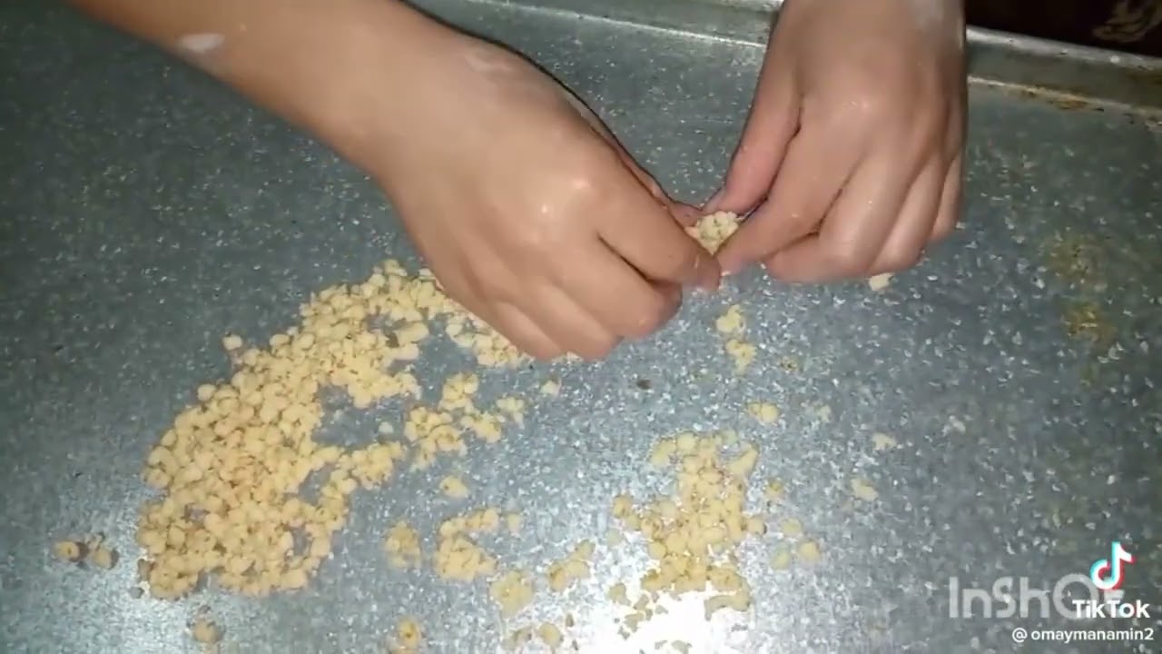 وحدة مشهورة بغانتي نسيفت ليها الكعك والحلوى فابور ساعه عطيتها 🤣🤣