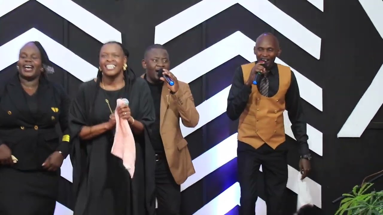 Praise Session With Sheila Calistus and Hope Voices 