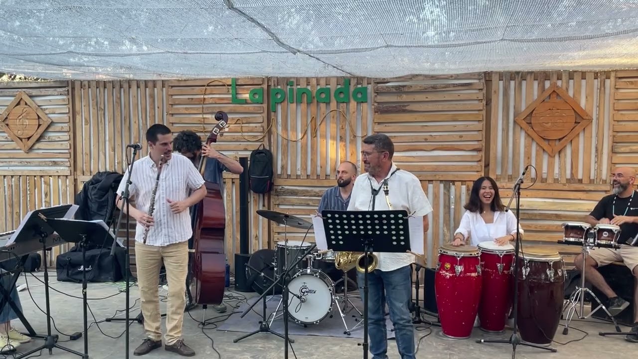 Combo de Jazz Latino y afrocubano de laEscuela de Sedajaz, Gloria Yun Yang, percusión