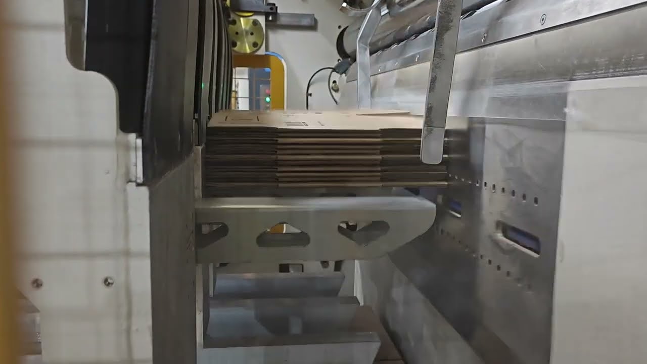 Shanghai #Dinglong #FFG  FFG-SURPD-TP924 .FULL #Servo driven machine .