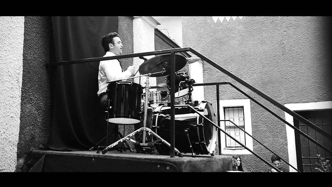 Listen  - Hai citeste (Official Video)