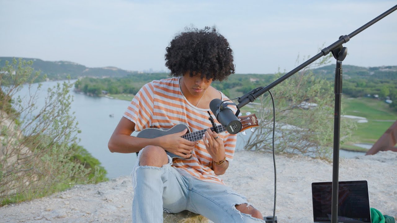 Tony22 - Earth Boy (Stripped Down Live)