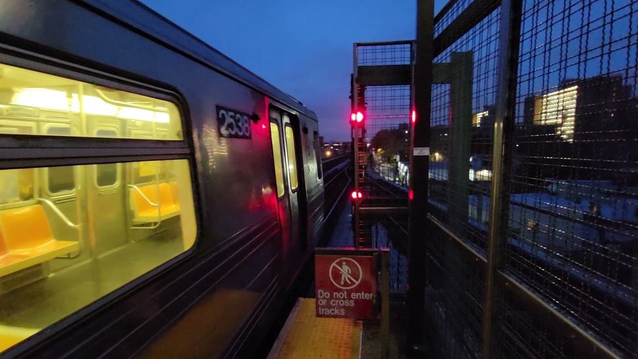 D Trains Ending at Bay 50th St