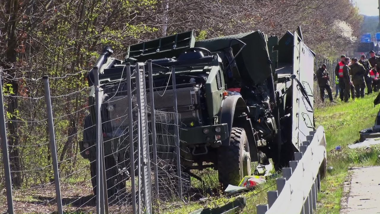 Bundeswehrsoldaten sterben bei schwerem Unfall auf der A2 bei Lehnin