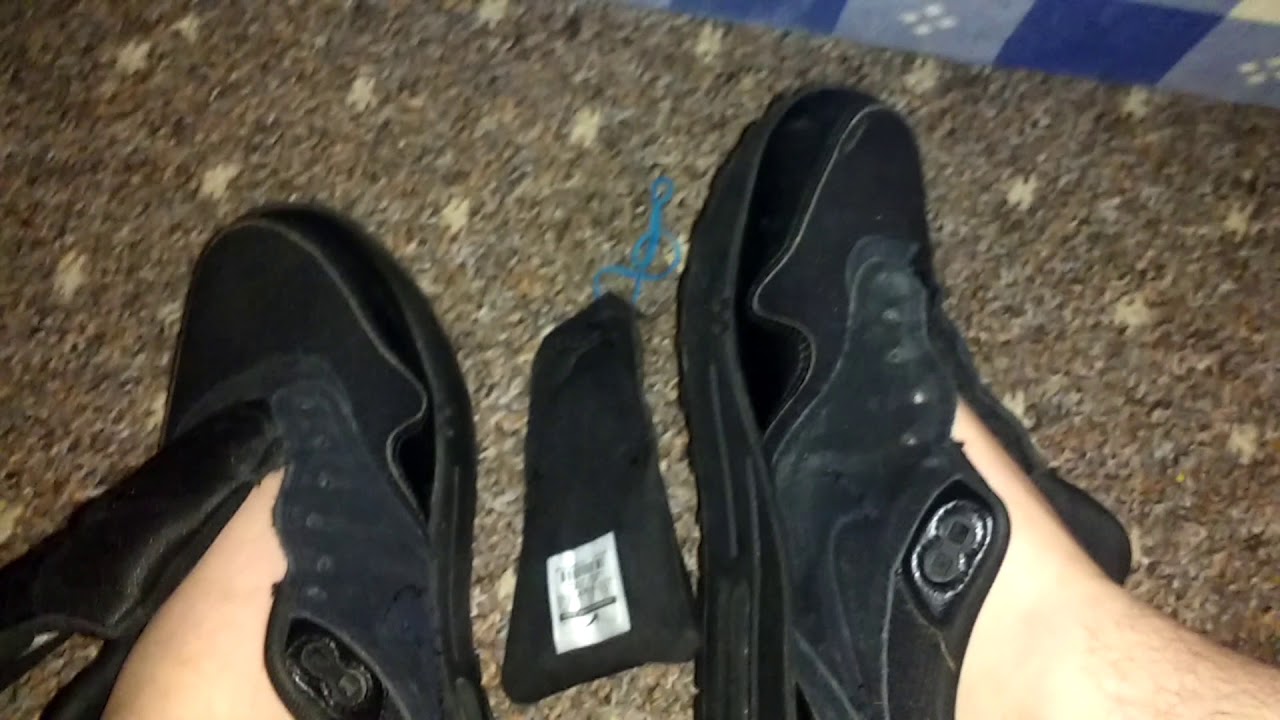 Trashing Nike Air Max 1 Part 1