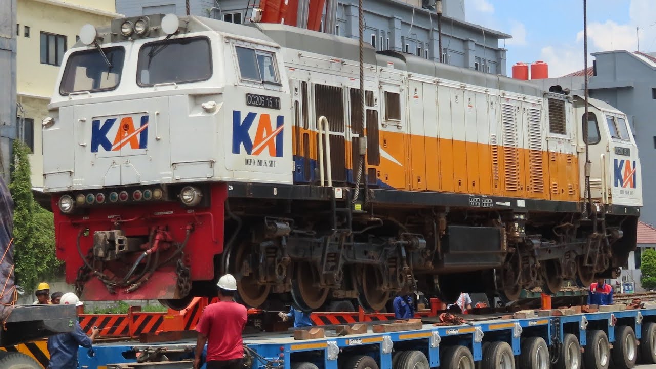 TUGAS BERAT DI SUMATERA ‼️ LOKOMOTIF CC 2061511 & CC 2061502 AKHIRNYA PULANG KAMPUNG KE PULAU JAWA