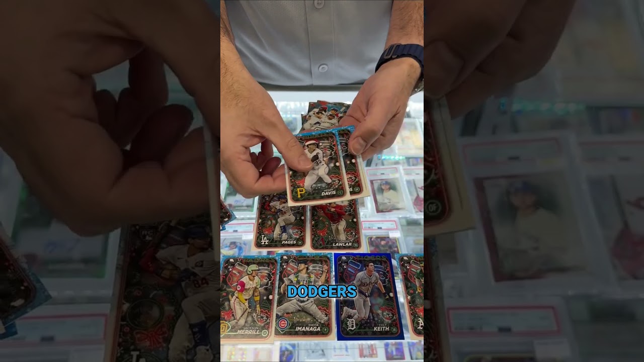 A Box a Day  - Day 1 - Topps Holiday
