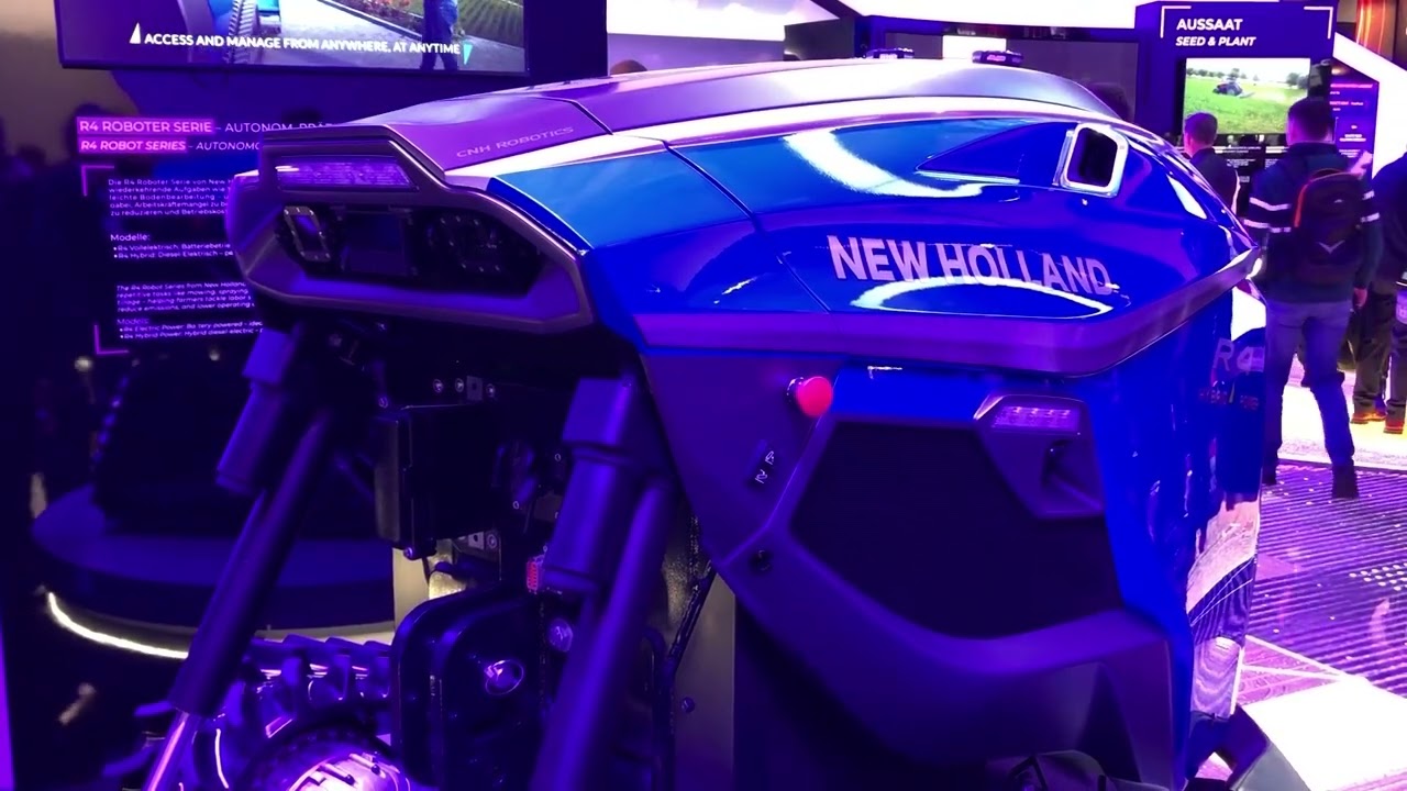 Компания New Holland представила автономного робота R4 на выставке Agritechnica 2025.