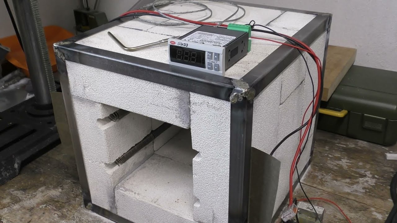 Vysokoteplotní elektrická pec
