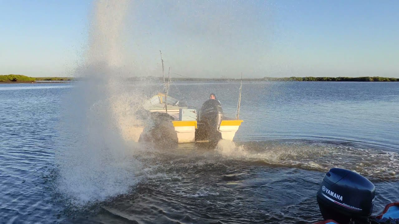 Carreritas De Pangas ( Con Los Plebes De La Costa NW De Sinaloa )