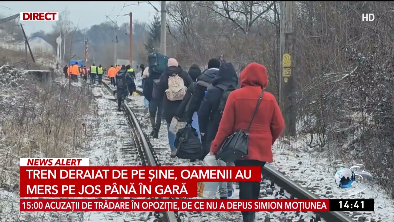 Trenul deraiat de pe sine! Oamenii au mers pe jos p&acirc;nă la gară!