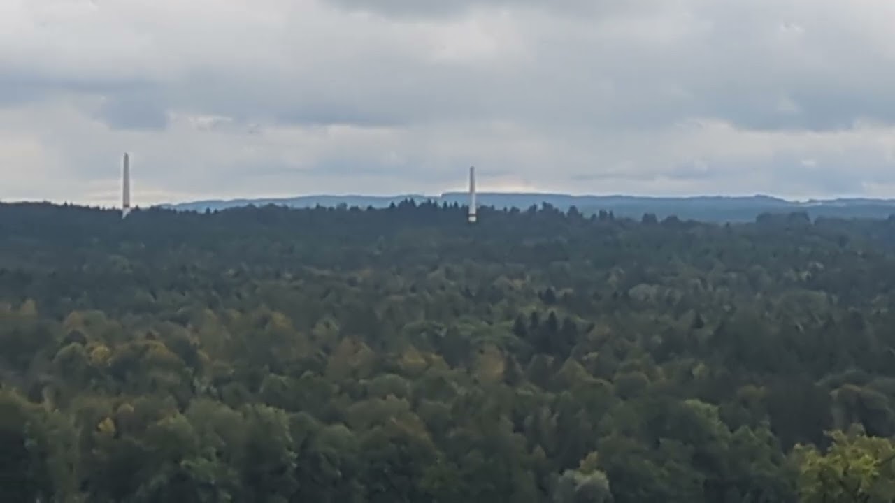 Die Windkraftanlagen im Altdorfer Wald zeigen ihr h&auml;ssliches Gesicht ! 