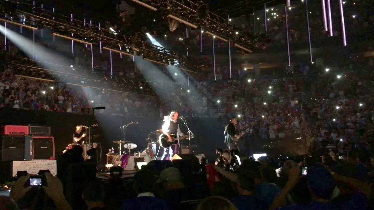 The Tragically Hip - Wheat Kings - Live in Toronto Aug 10, 2016