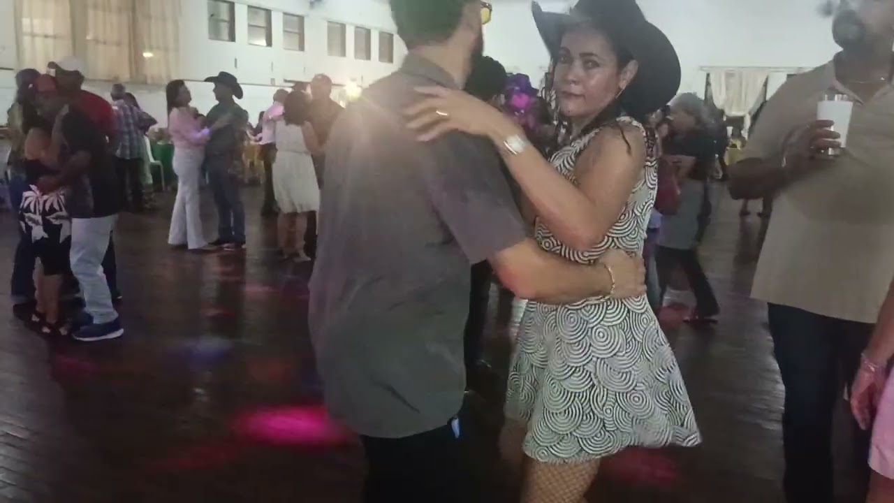 Baile dos amigos do dia 21 de fevereiro.