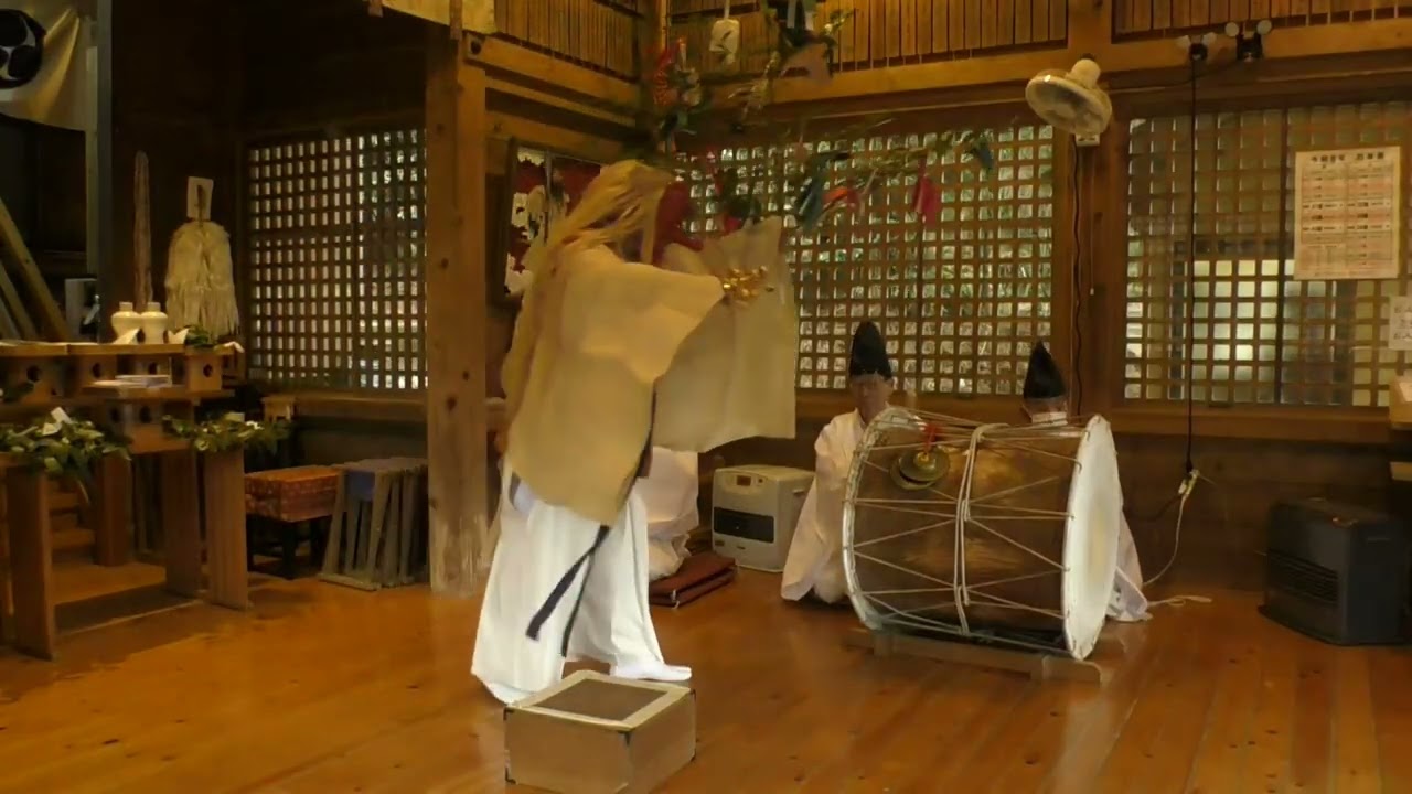 荒立神社秋祭り 高千穂神楽 彦舞
