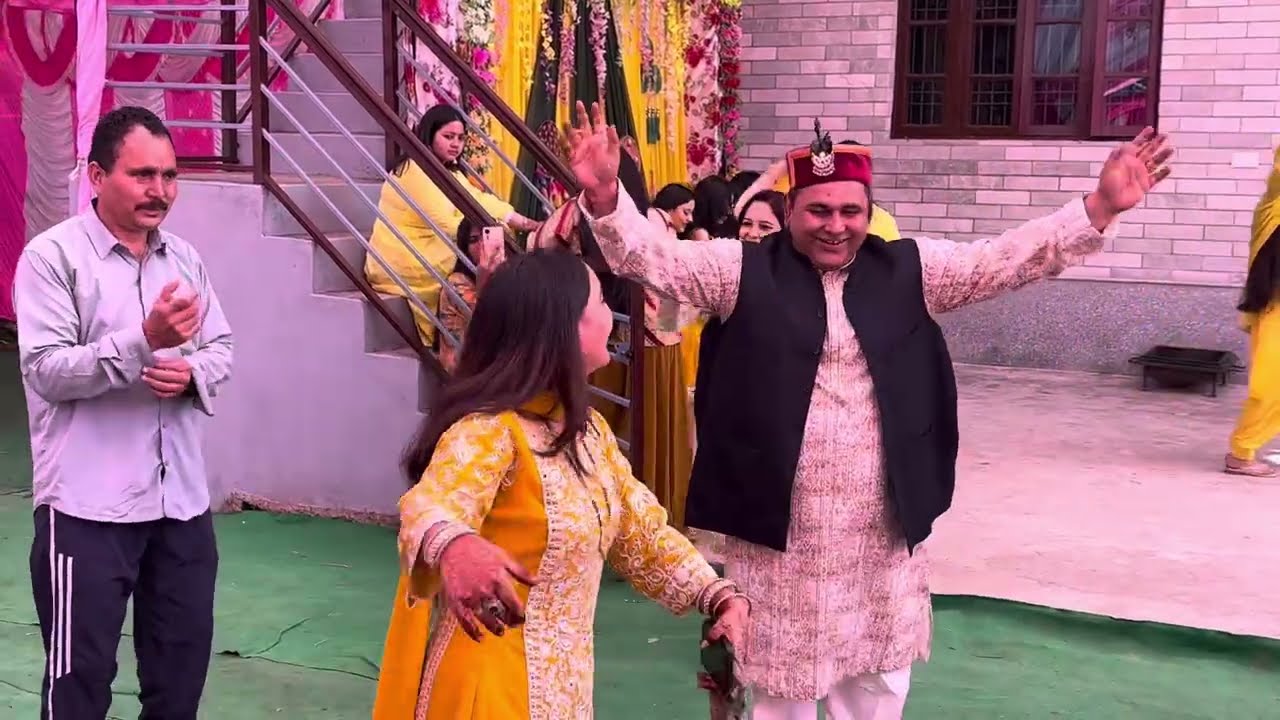 Super hit gaddiyali dance -sabne dil jeet liya  @GaddiCommunityindia