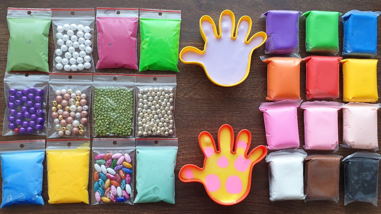 Making Slime with Bags and Clay- Izabela Stress