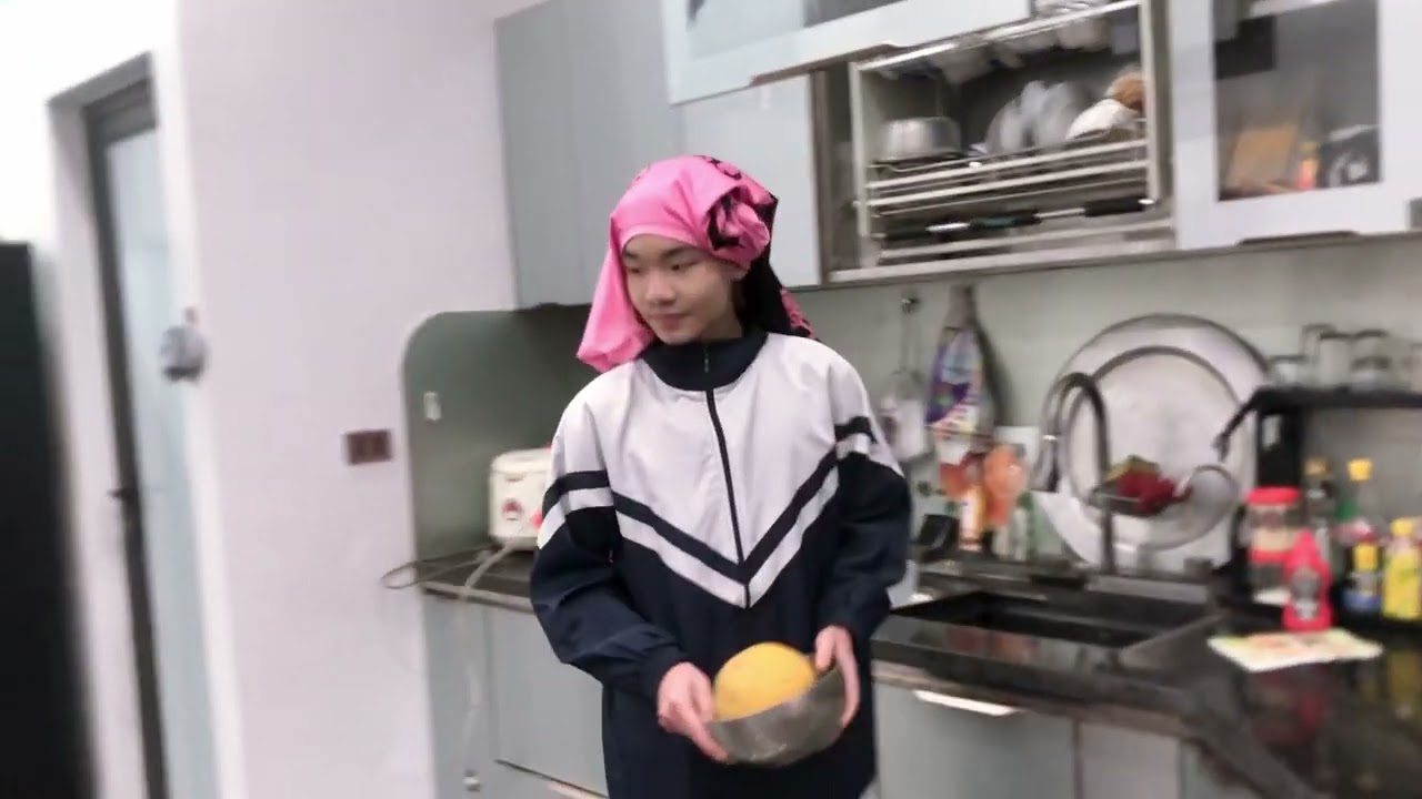 Những người con xa xứ