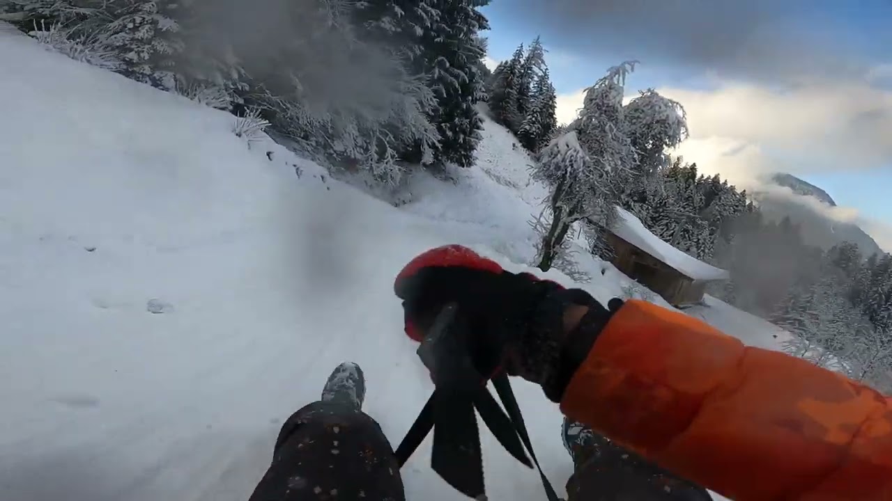 Rodelbahn Hexenritt in Söll am Samstag Nachmittag 17.12.022 - da wesentlich mehr Wellen als morgens