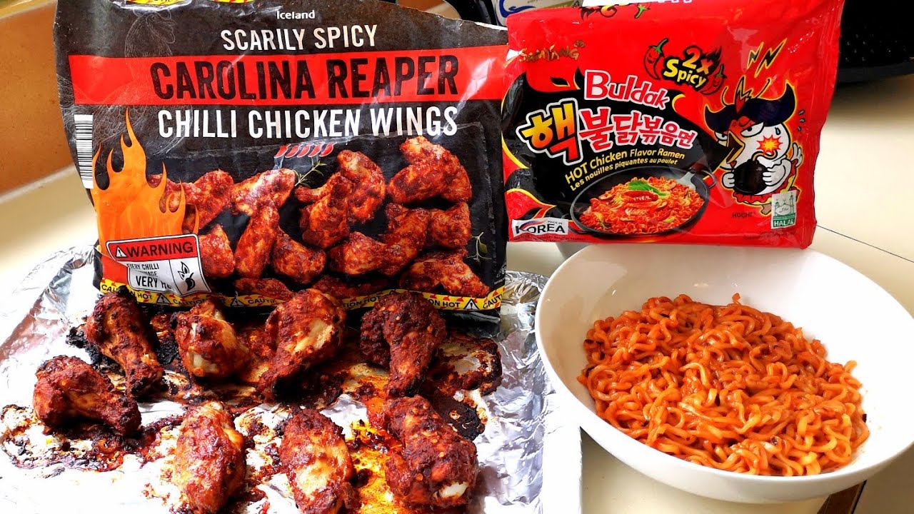 CAROLINA REAPER Chilli Chicken Wings | 2x Spicy Ramen Noodles | Food Review | Iceland
