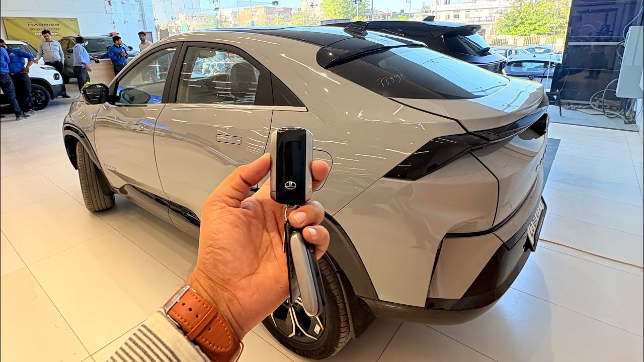 Tata Curvv Creative S 2025 Detailed Walkaround | Himanshu Nathawat