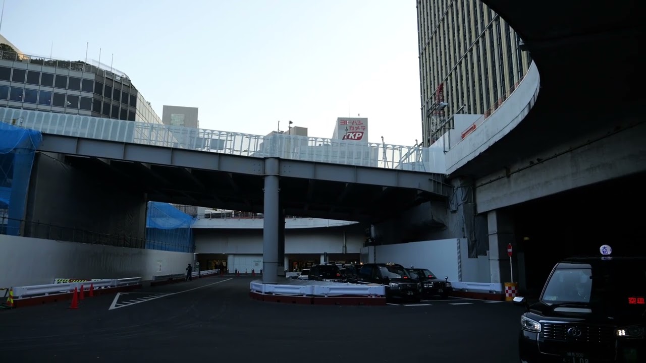 新宿駅西口再開発工事
