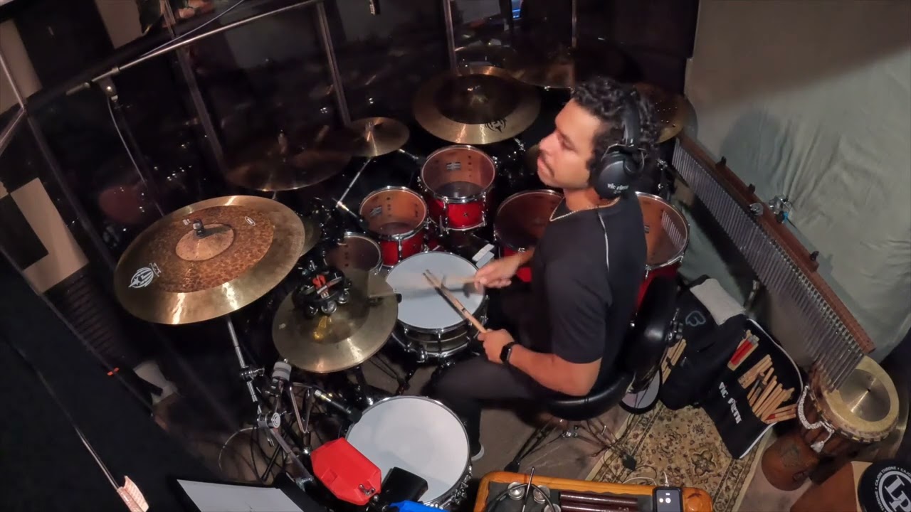 Eu Me Alegrarei (Drum Cover) - Nivea Soares