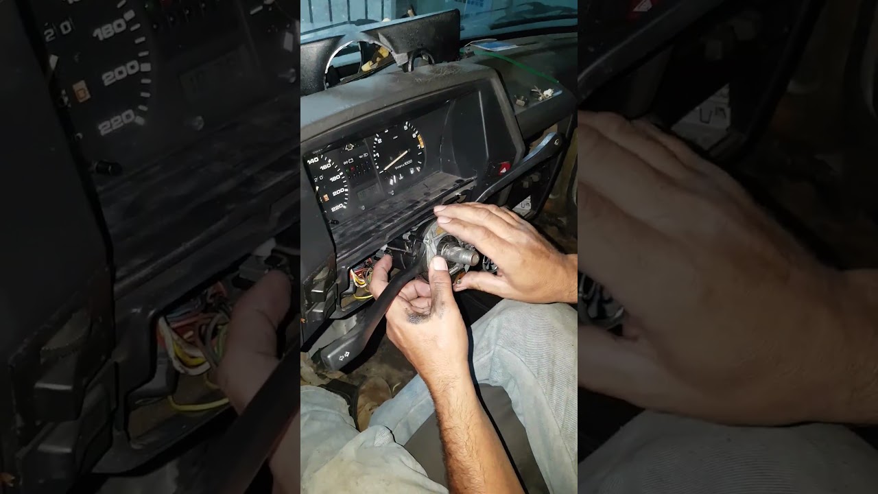 Parati 93 buzina parou depois q tirei volante