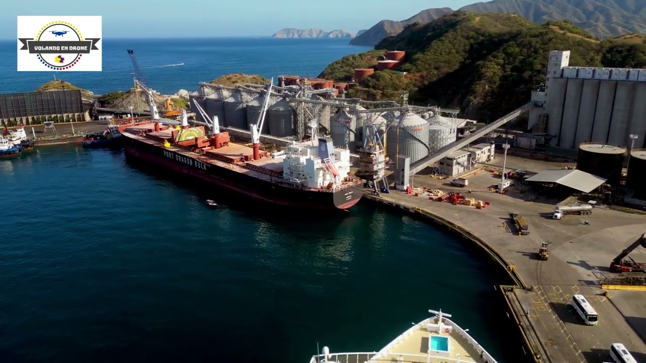 VOLANDO EN DRONE 4K - CRUCERO VISITA SANTA MARTA
