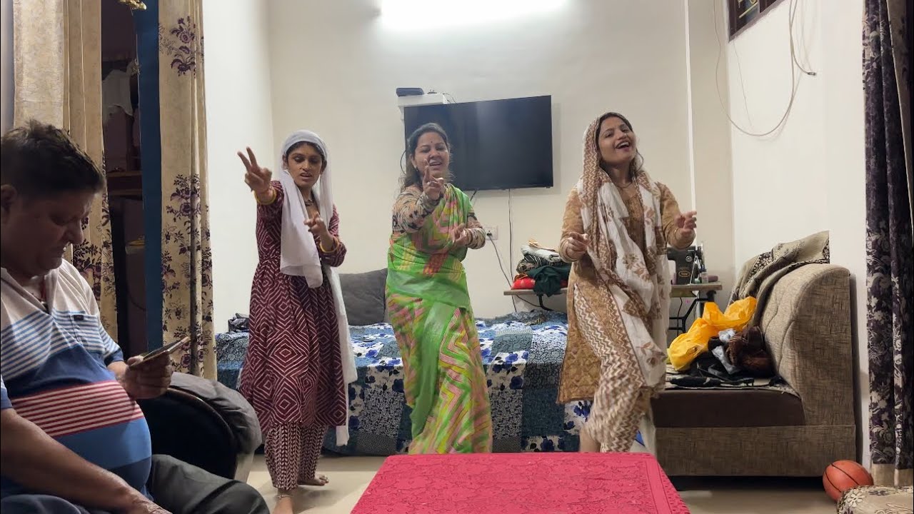 घर में होरी डांस प्रैक्टिस जोरो से 🤪🤪🤪