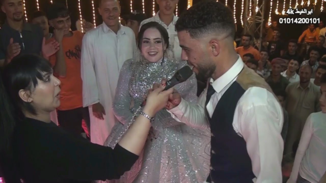 العريس مسكت الميك وقالت بصوت عالي علي  مفاجاه  للعروسه علي المصرح🤔🥰