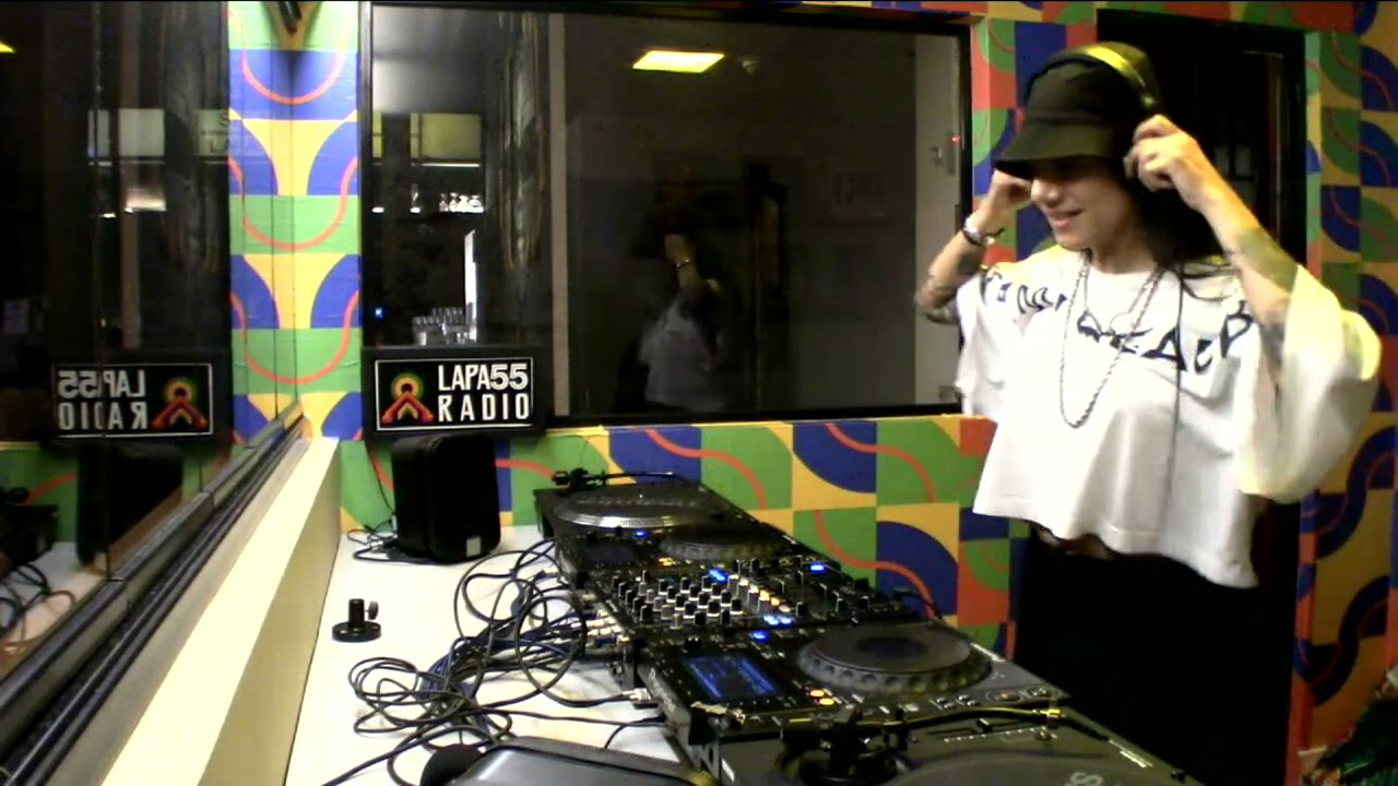 Throwback Series: SIMS x Lapa55 Radio present Amanda Mussi