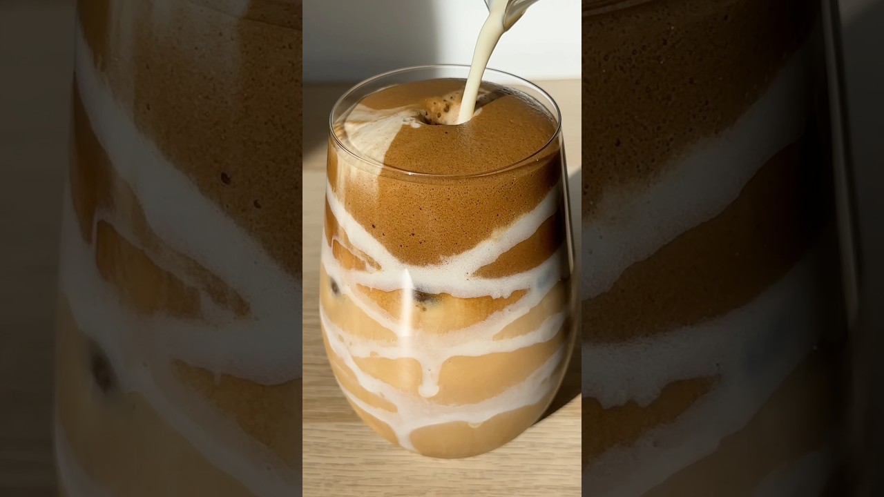 Caf&eacute; dalgona con leche condensada ☕️🤎 #coffee #cafe #caf&eacute; #dalgona #recipe #recetas