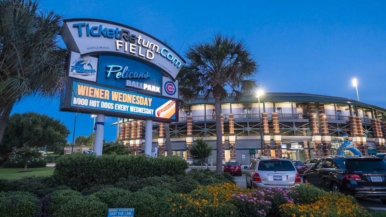 Атмосфера Myrtle Beach Pelicans &mdash; это больше, чем просто бейсбол
