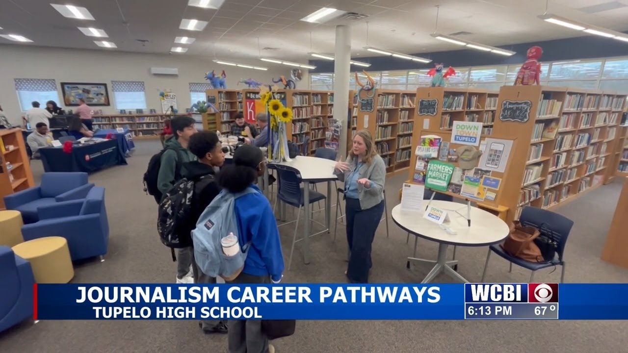 Students explore possible career pathways at journalism fair