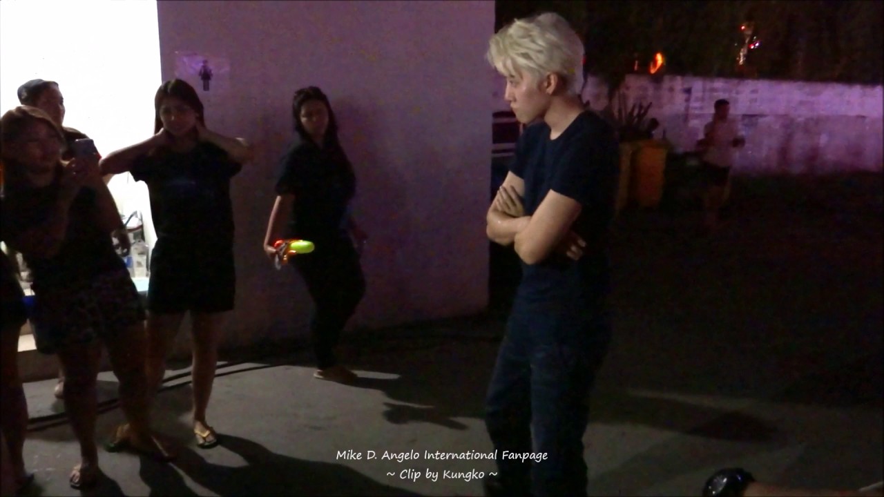 Mike D. Angelo's moment with fans