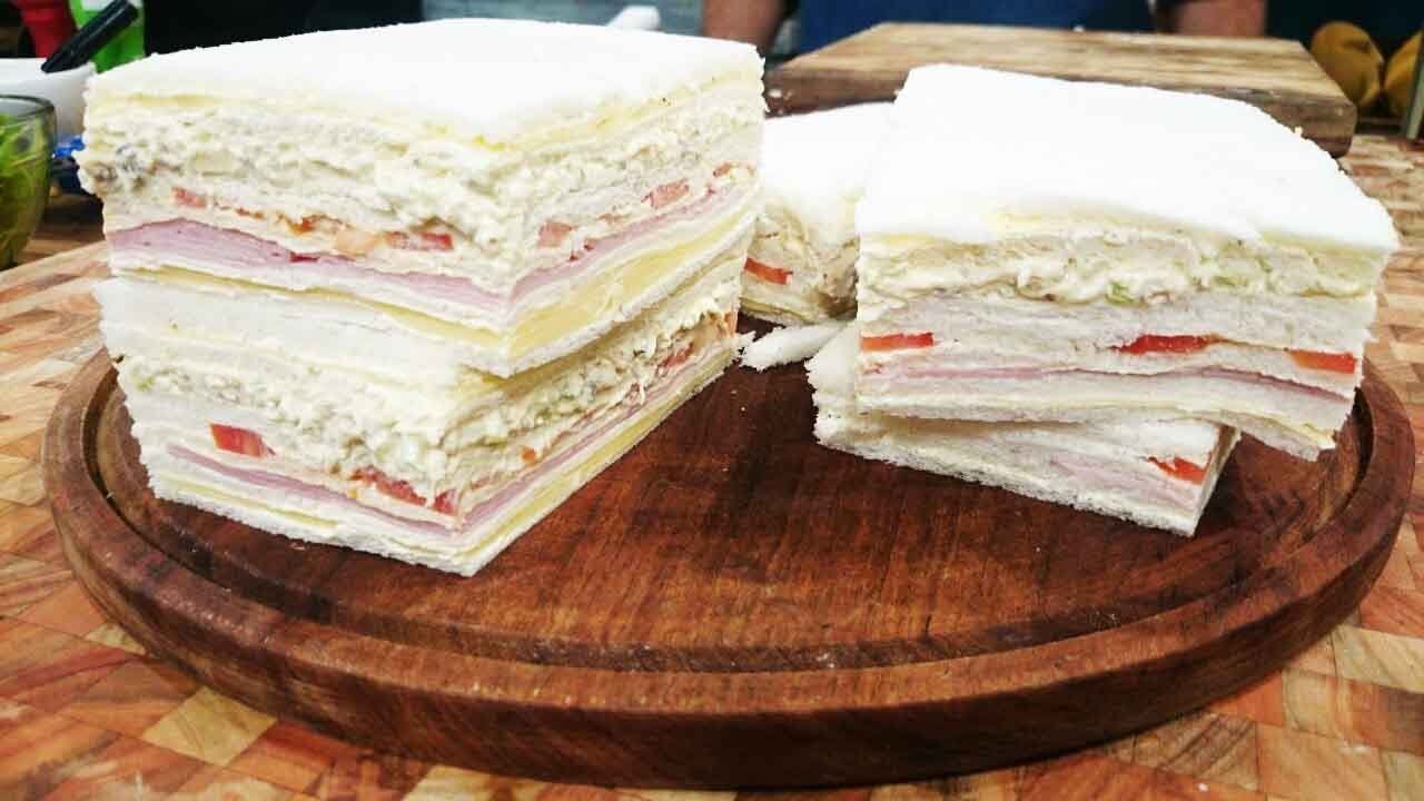 Sándwiches de miga, triples y cuádruples