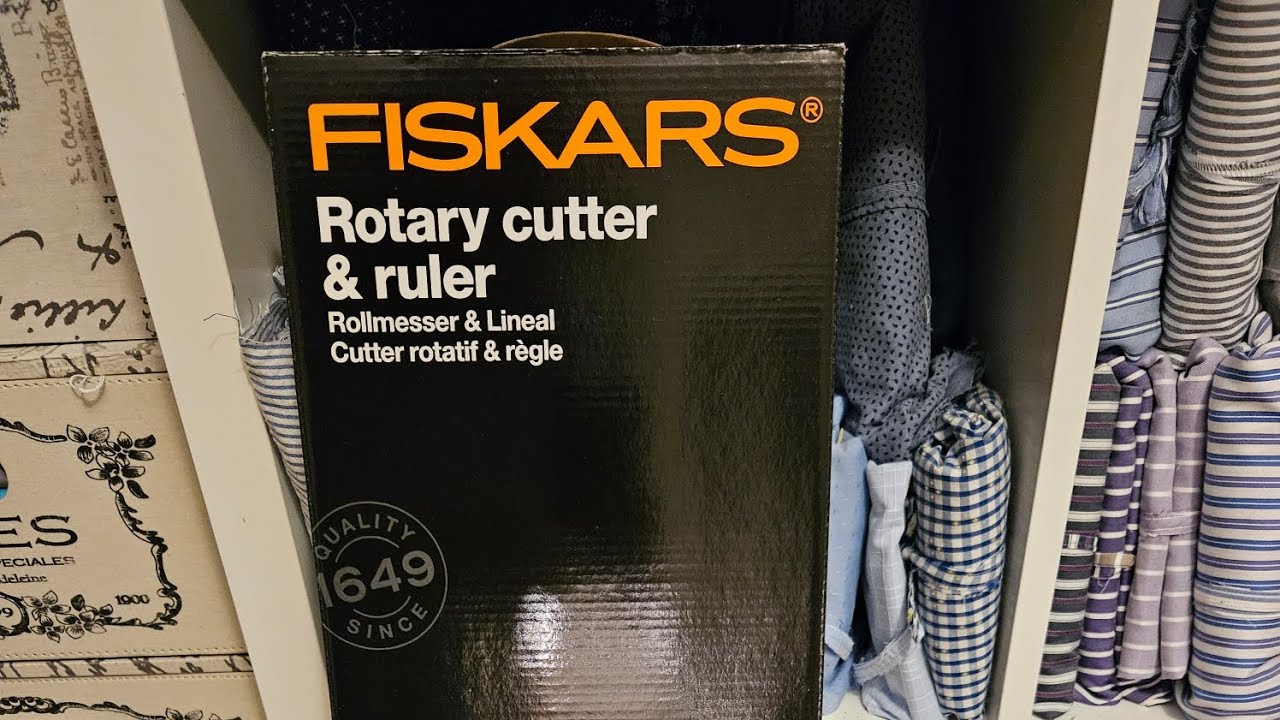 The Fiskars Rotary Cutter & Ruler, unboxing & my honest review. #quilting #patchwork #sewing