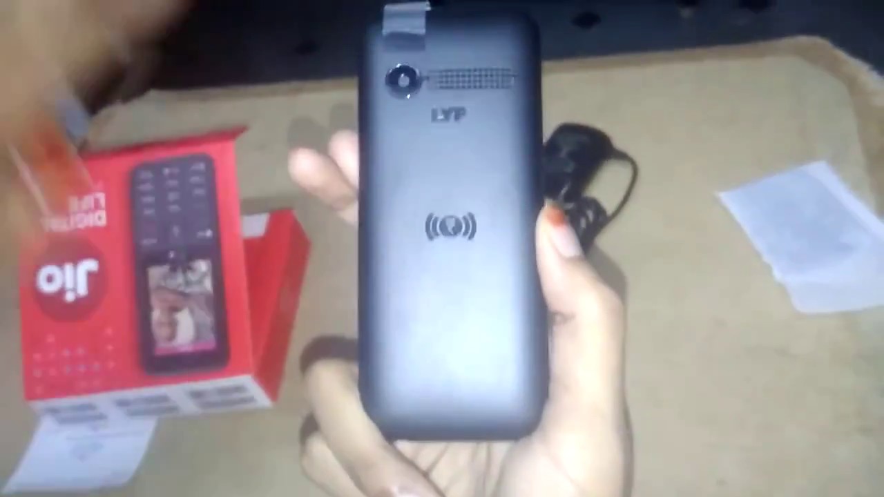 Jio Phone Unboxing, First Look & In-depth Overview - 1500Rs Dhamaka $23 JioPhone!