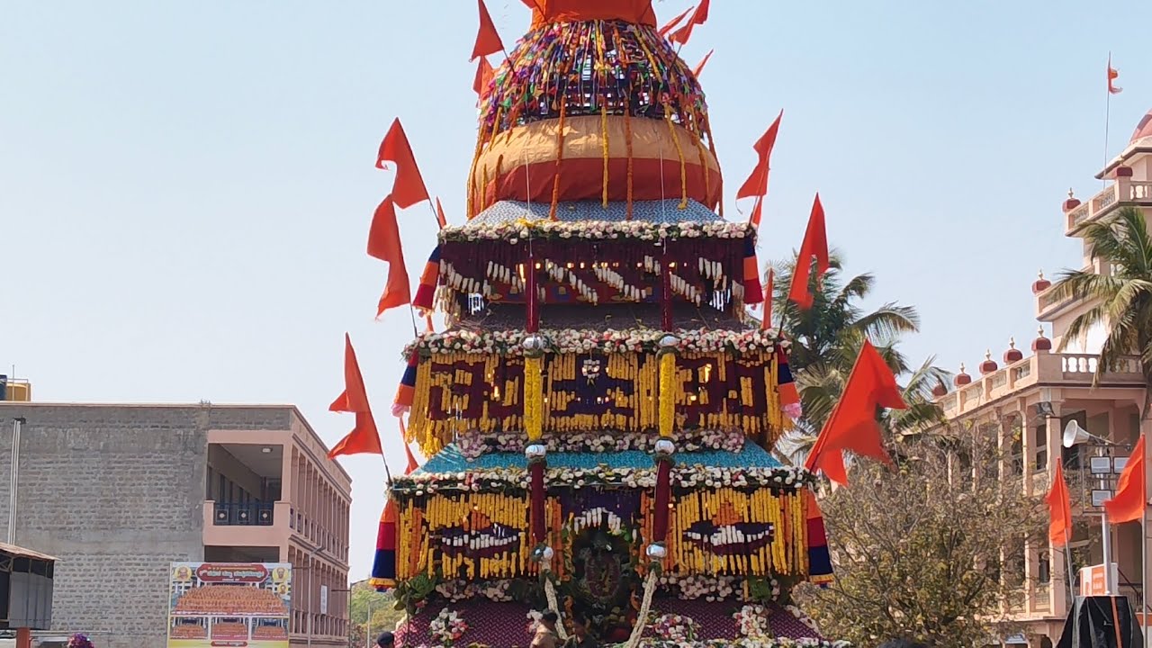 ಶ್ರೀ ಸಿದ್ದಗಂಗೆ ಜಾತ್ರೆಯ ರಥೋತ್ಸವ ತುಮಕೂರು 