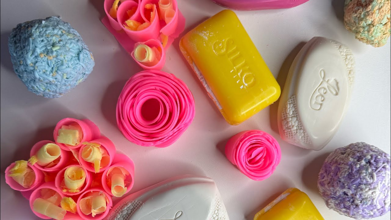 Mixing soap to make bubblesMaking soap bubblesSoap bubble mixing #asmr#soap #relax 