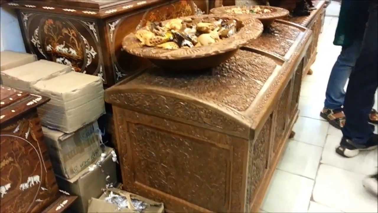 Souvenir shop in Spencer Plaza Mall, Chennai.