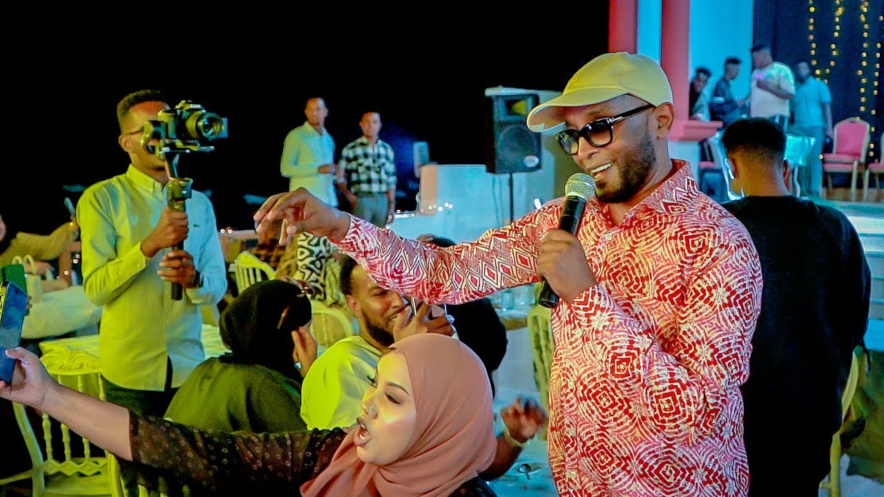 ISKALAAJI HEES CUSUB U UGU DIRAYO QOFTIISA FARIIN 2025 | OFFICIAL VIDEO