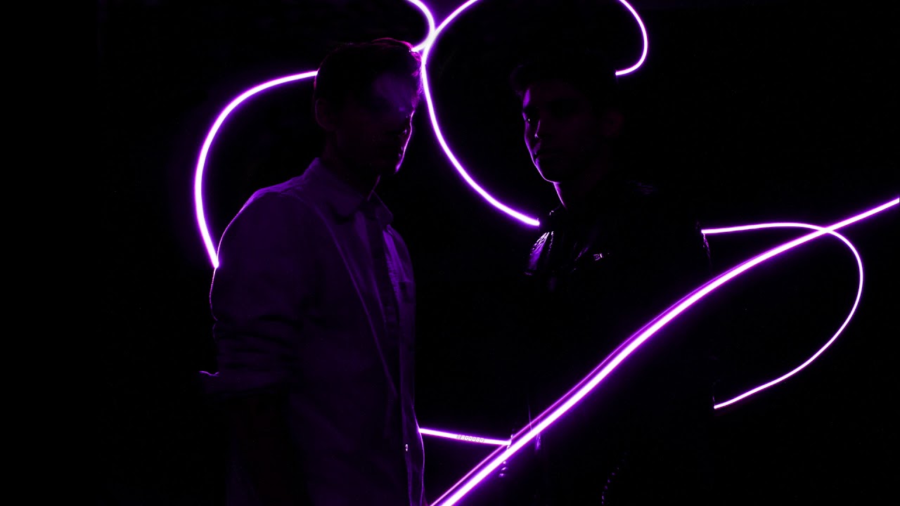 Drew Dazy & A.K.F - Alone