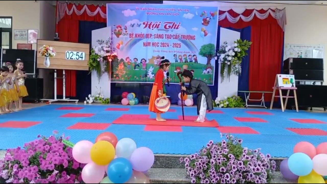 Màn chào hỏi đặc sắc hội thi Bé khỏe Đẹp sáng tạo