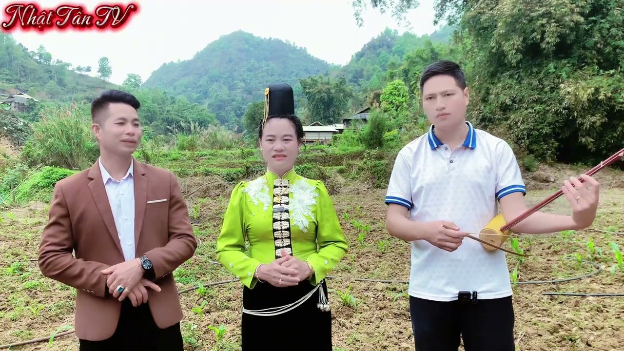 Hoa Núi Trở Lại Sau Thời Gian Vắng Bóng – Tiếng Đàn Nhị Lò Trung Đầy Cảm Xúc