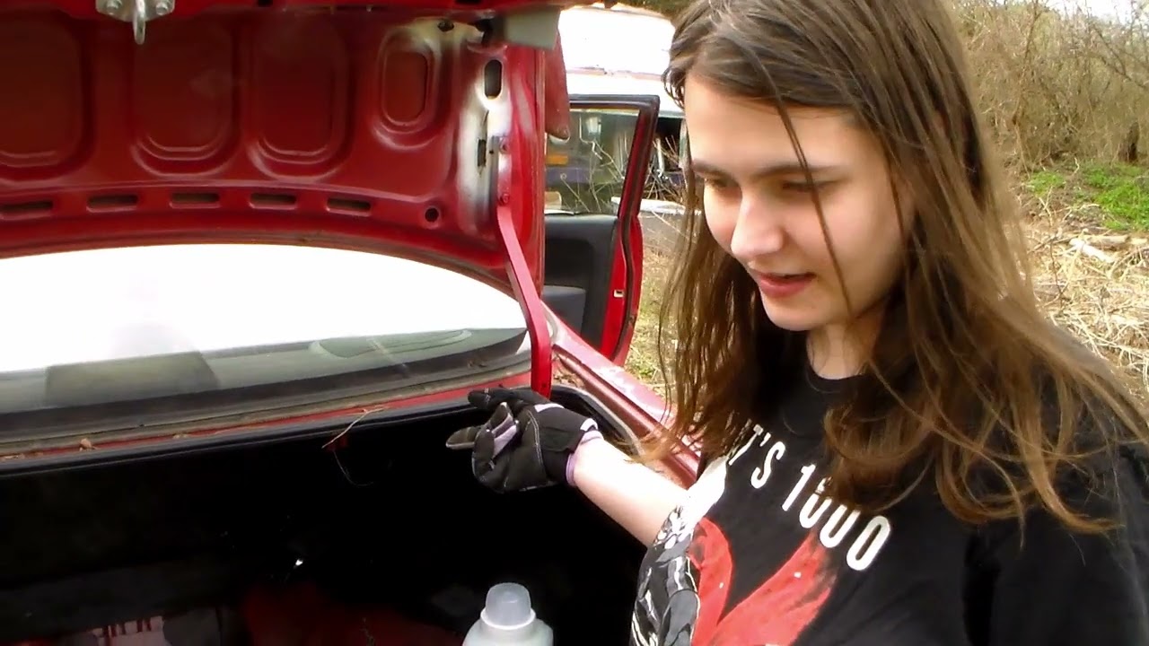 Stripping the interior on Ember our 1994 Honda Civic