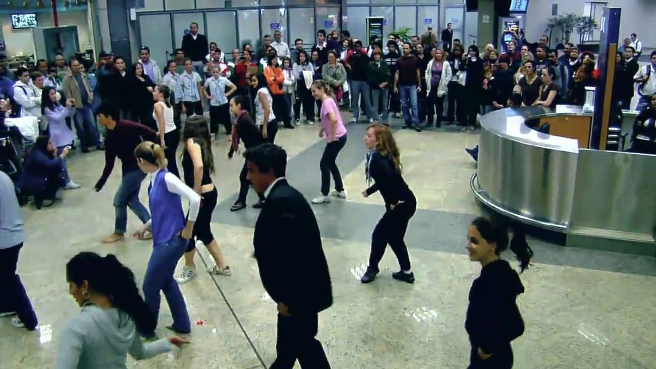 Flash Mob AMDC Viracopos